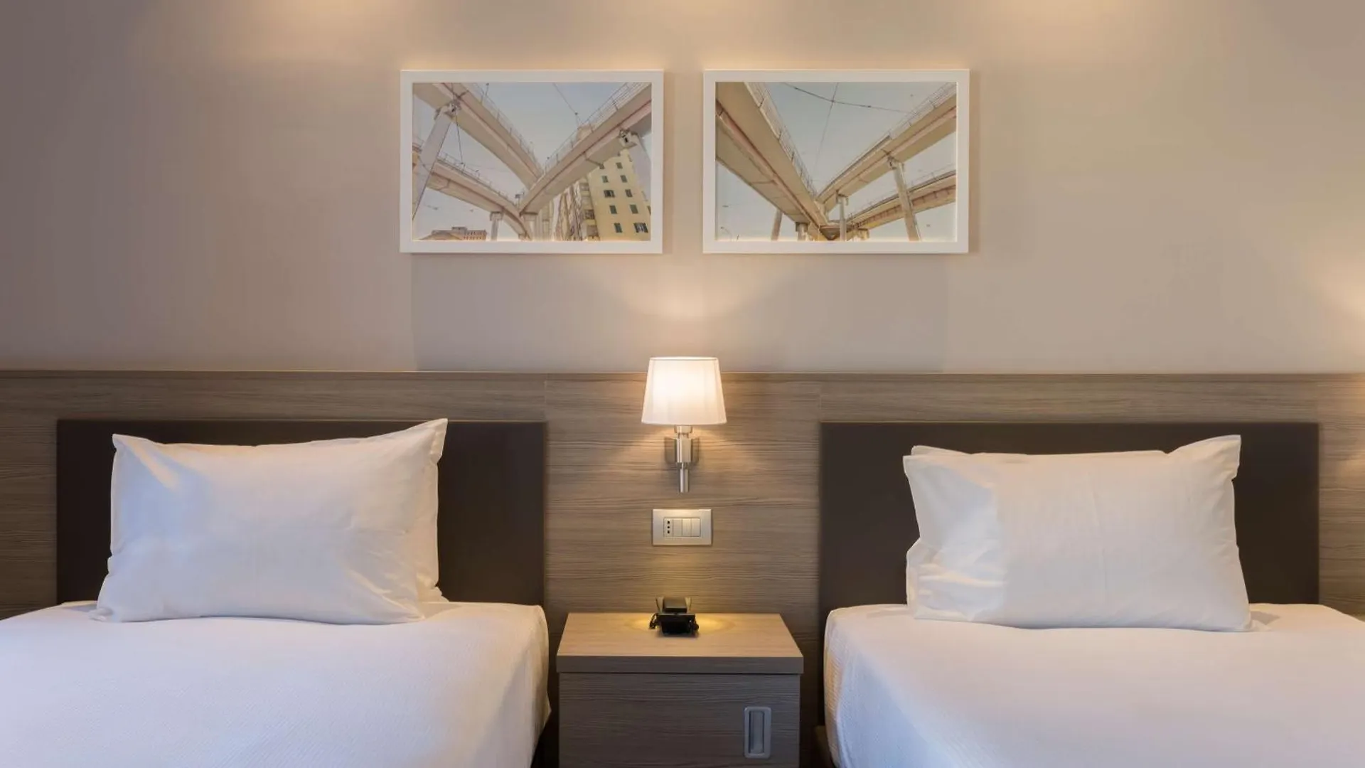 Hampton By Hilton Rome East Hotell