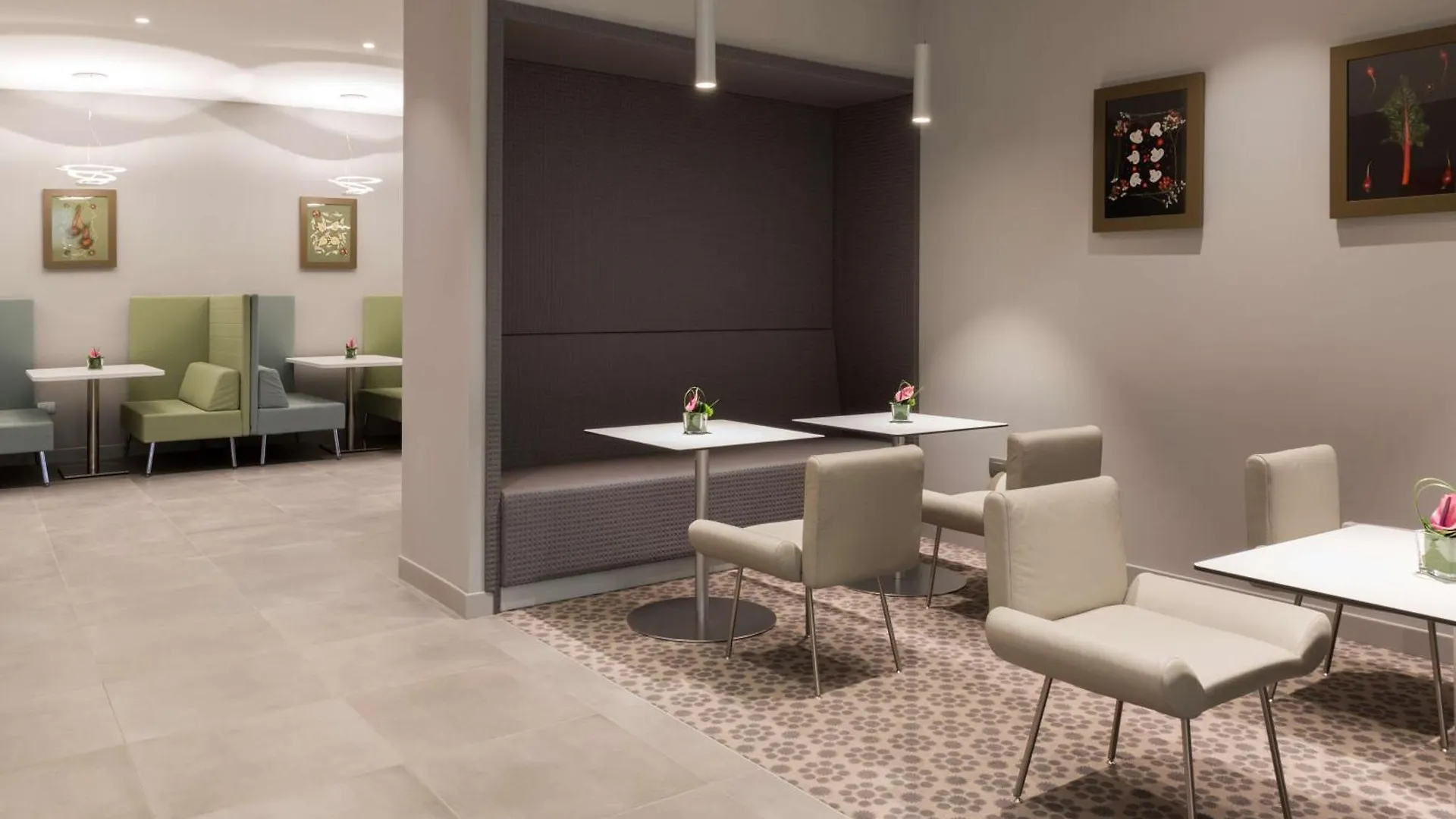 Hampton By Hilton Rome East Hotell