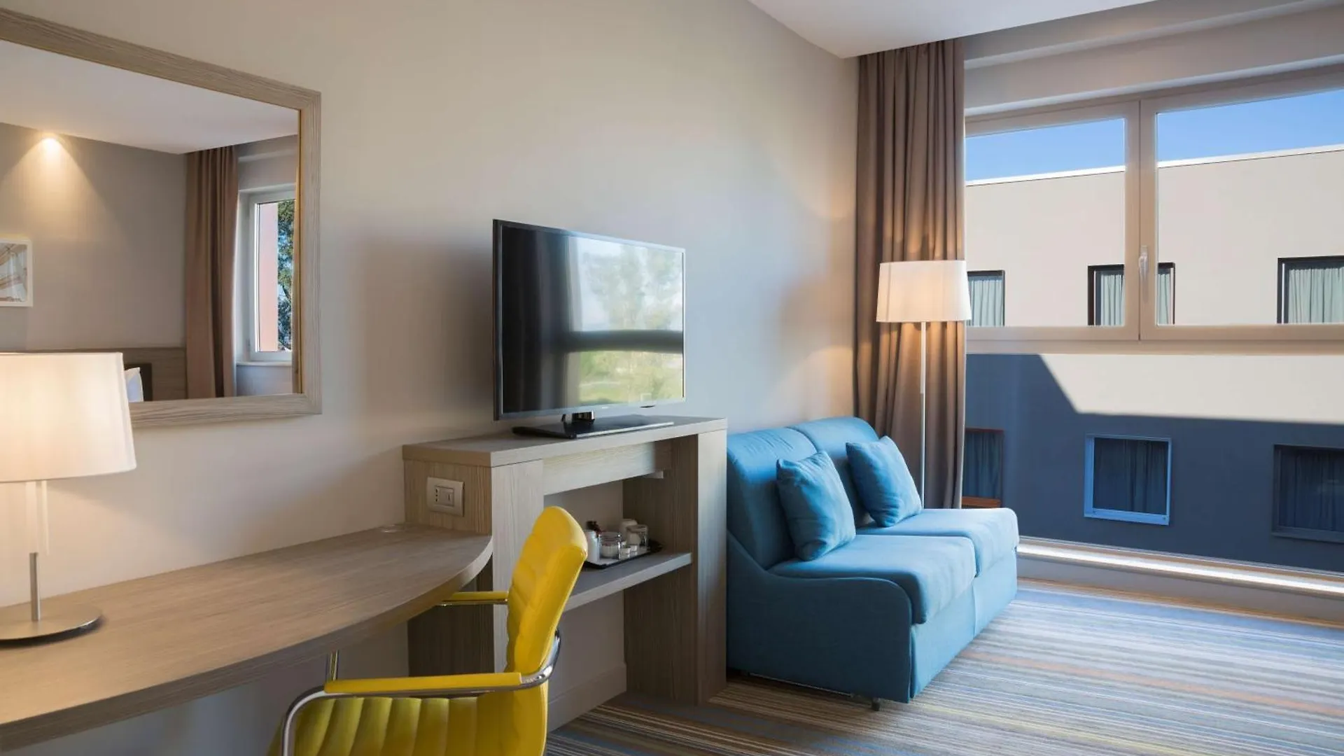 Hampton By Hilton Rome East Hotel