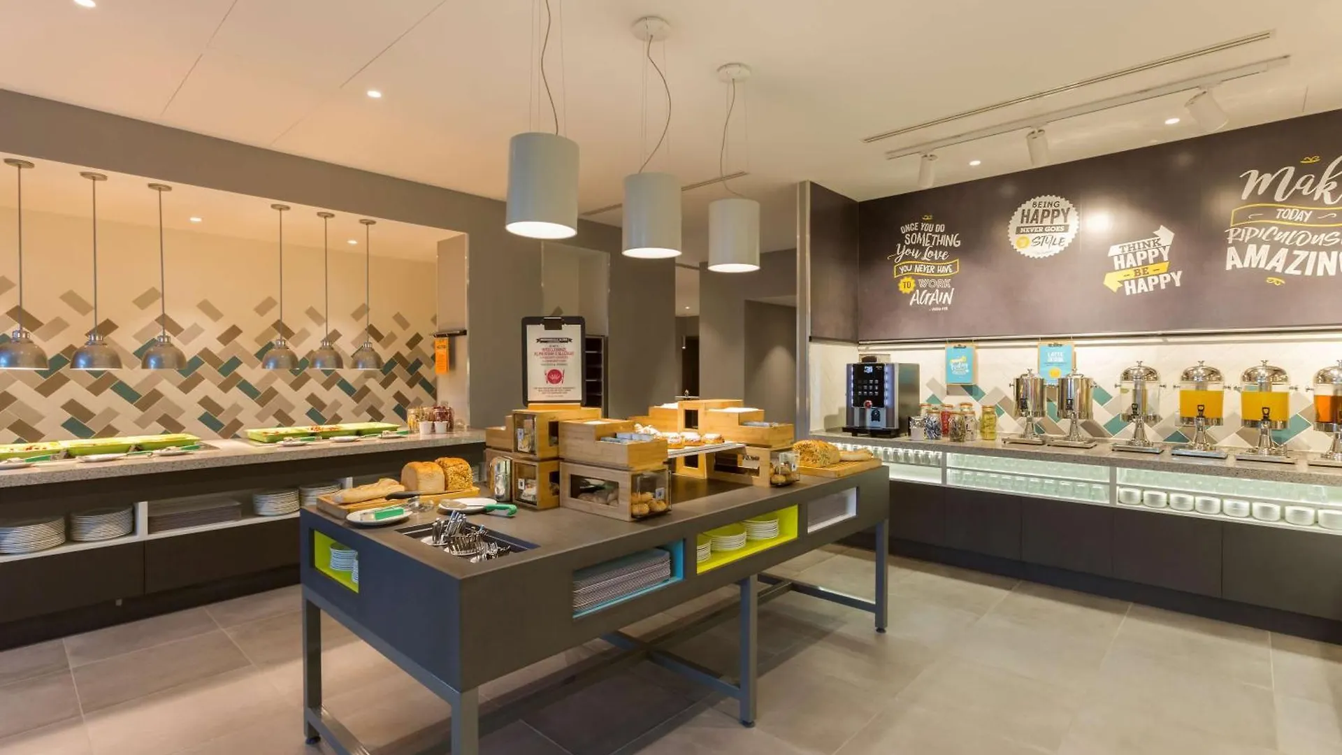 Hampton By Hilton Rome East Hotel